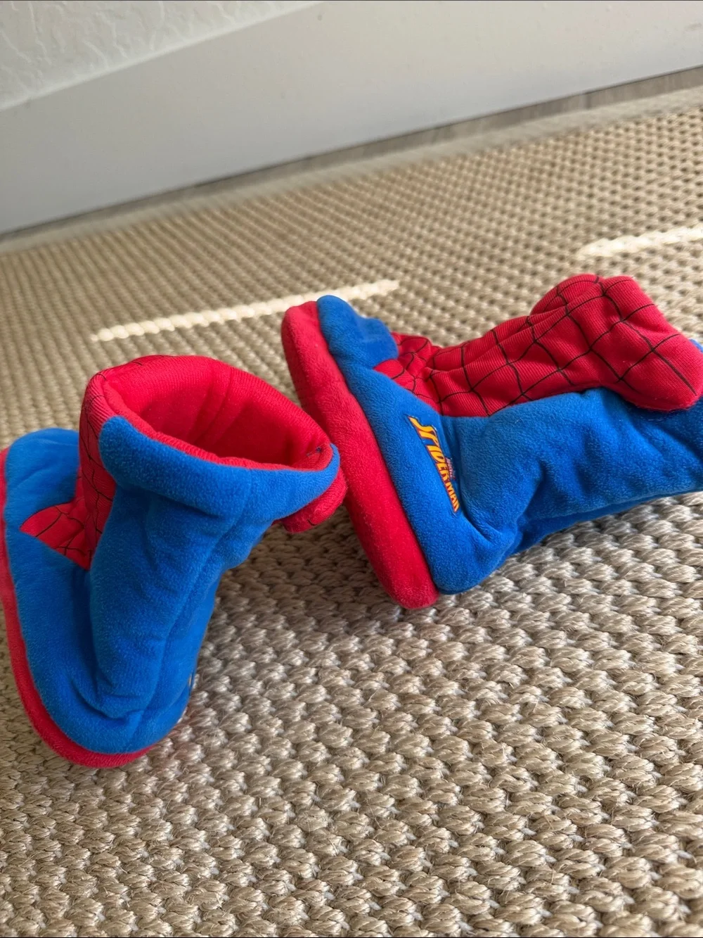 Marvel Spider-Man Kids Plush Boot Slippers - Red & Blue size 9/10